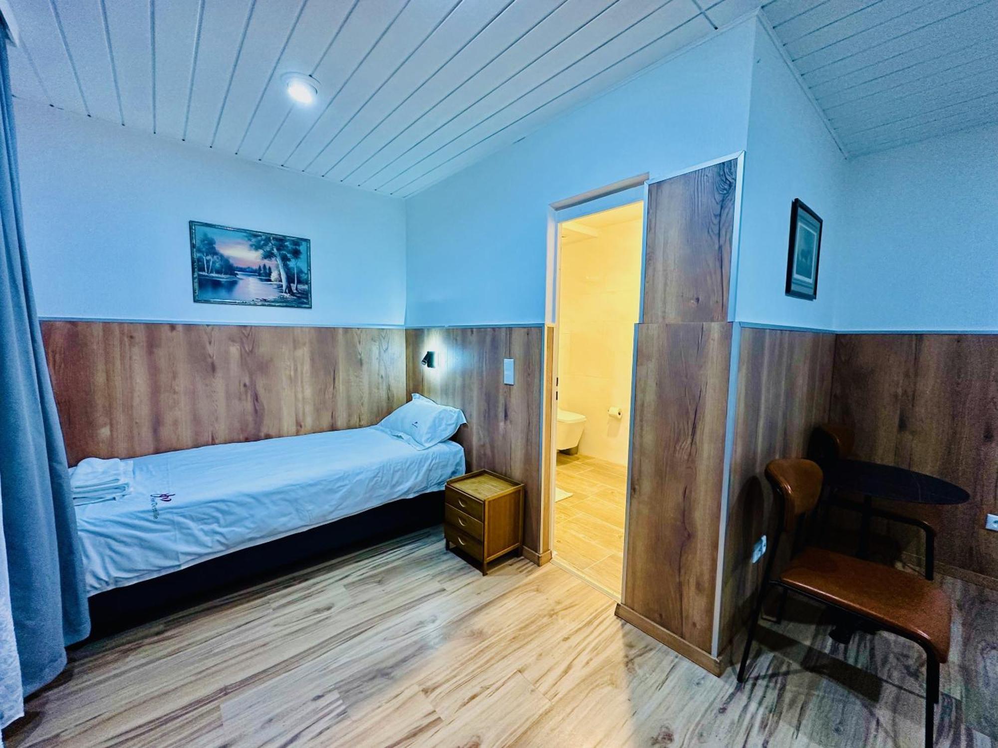 Hotel Destille Dormagen Rum bild