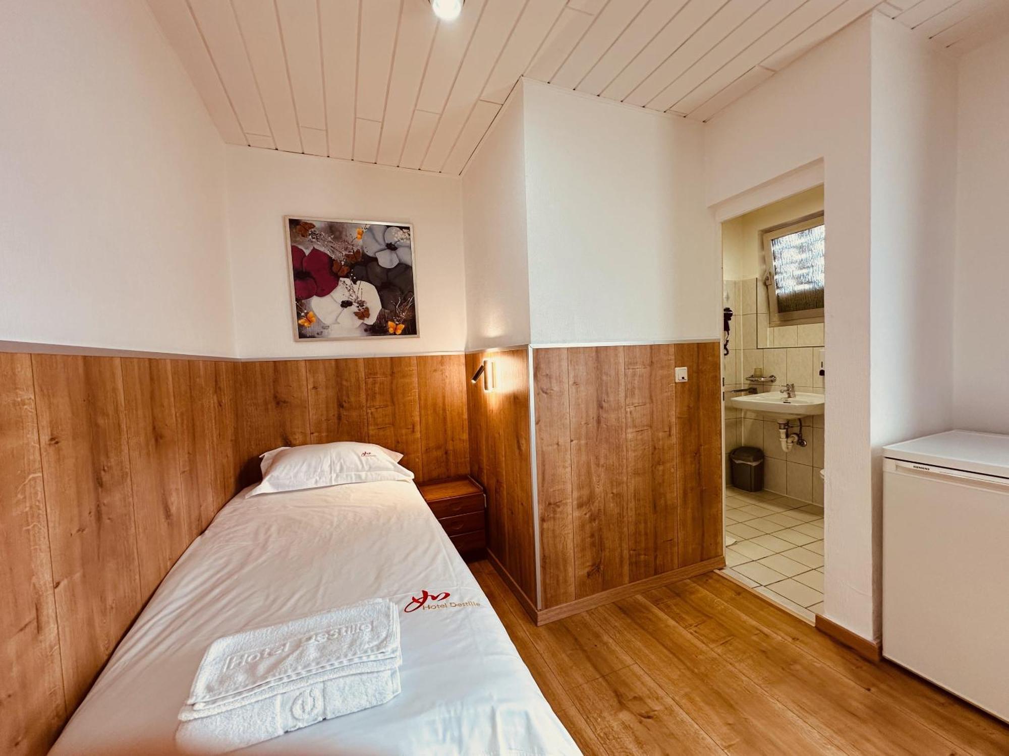 Hotel Destille Dormagen Rum bild